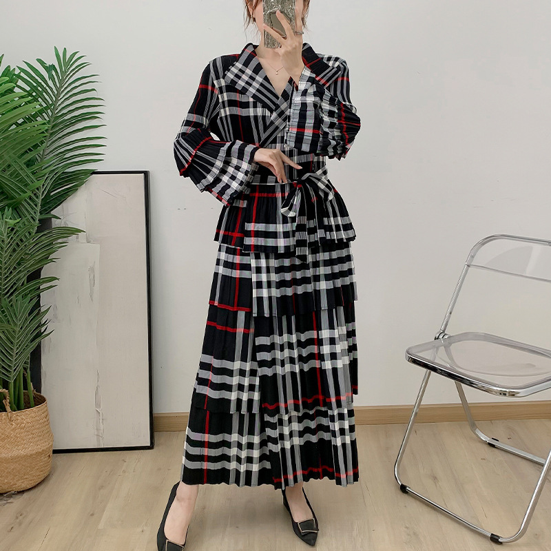 High-End Custom Pleated Dresses | One-Stop OEM <000000> ODM ServicePleated Plaid Print Dress 2025 Spring And Summer New Elegant Women's Casual Dress 12