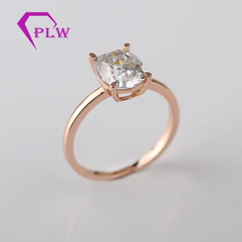 Coussin allongé Old Mine Cut 14k Rose Gold Solitaire Ring pour l'engagement 1