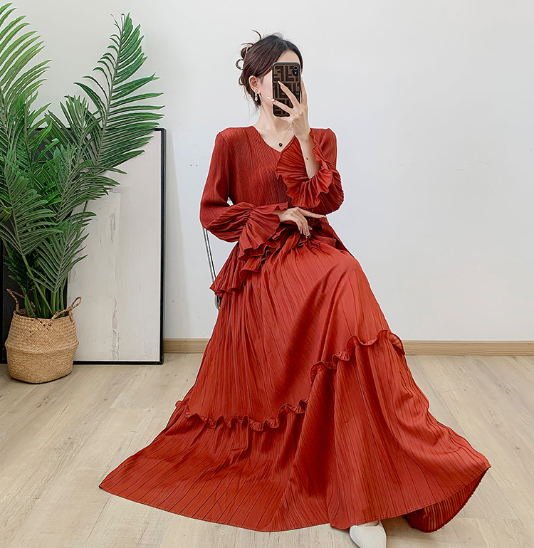 Production sur mesure OEM <000000> ODM | Faites ressortir vos robes plissées Miyake Robe plissée directe d&39;usine 2025 Printemps Nouveau design plissé Robe longue décontractée pour femmes à la mode 10