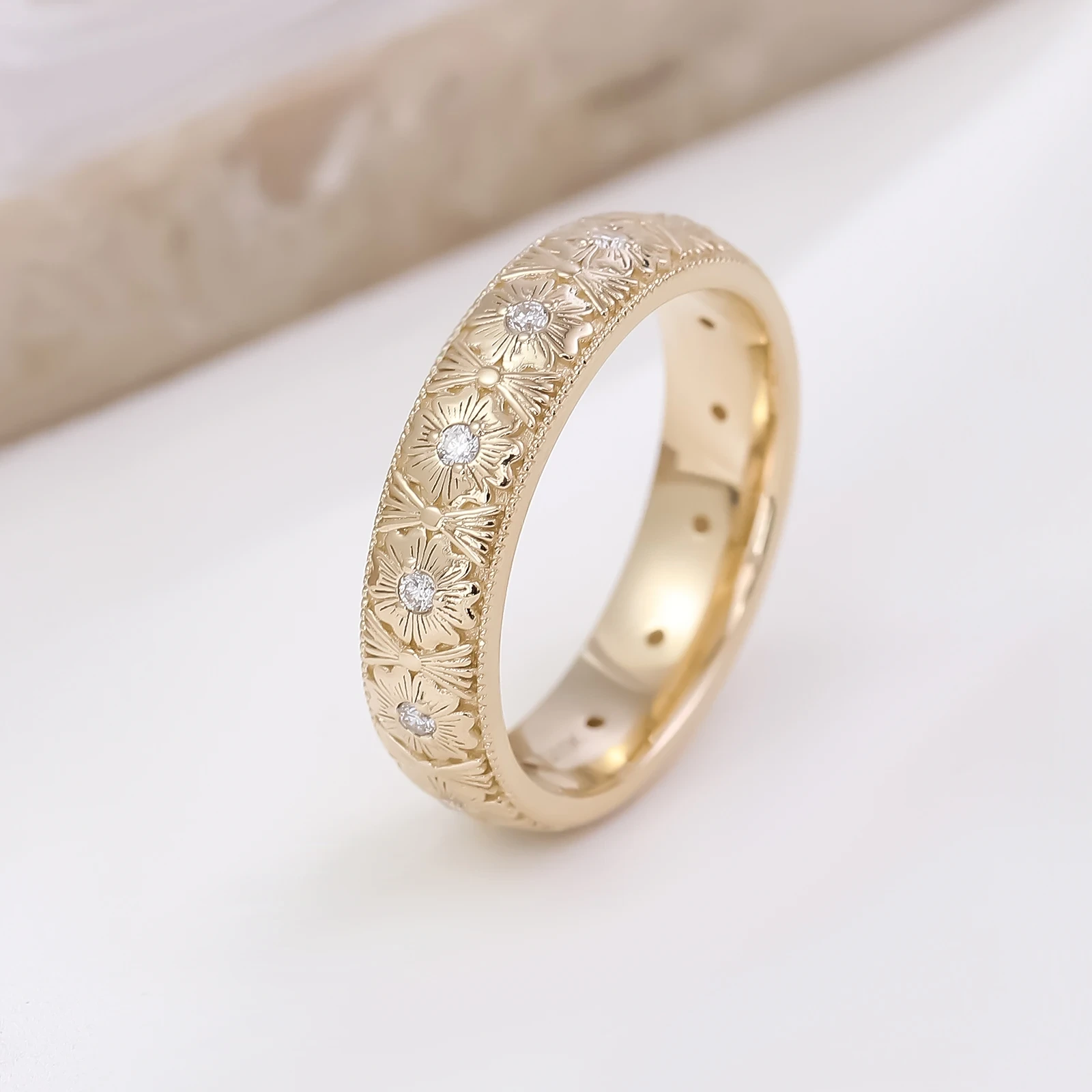 Bijoux de Provence Gravure personnalisée et petite bague de réglage de diamant 10k Solid Gold Man Engagement / Anneau de mariage Bijoux fins 1