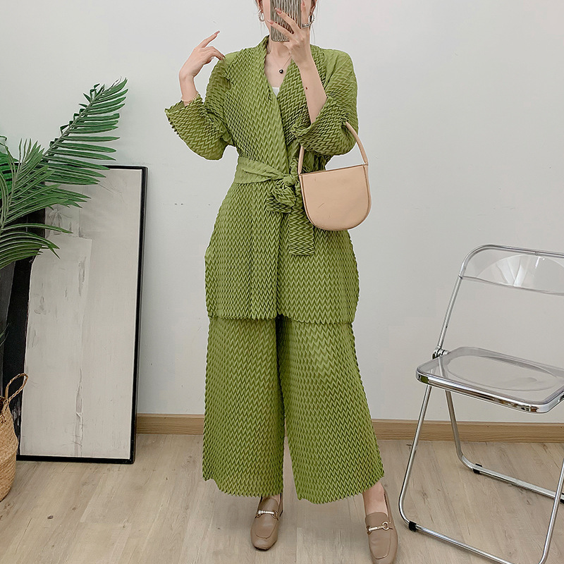 Ensemble deux pièces Miyake Pineapple Pleats pour femme : ensemble à manches longues, haut business <000000>, pantalon ample avec ceinture | OEM/ODM disponible 9