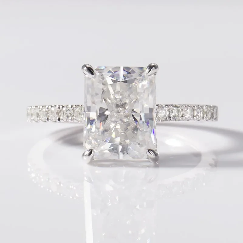 7x9mm glace écrasée Radiant Cut Forever Moisanite 14K Bague de fiançailles en or blanc avec pierres d'accent sur bande 1