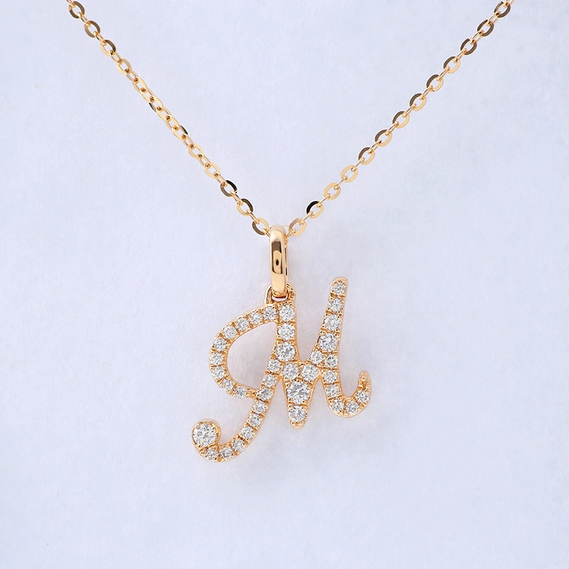 Joyería popular estadounidense 14K Gold de oro macizo Melee Moissanite Diamante Pavimentada Collar de cartas de letras iniciales para niñas 1