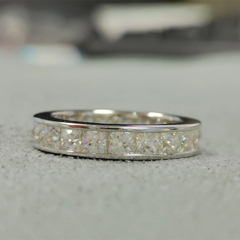 Bijoux fin personnalisé 14K Blanc / jaune Gold Square Franc French Cut Moissanite Full Eternity Channel Band 7.5ctw 1