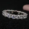 2019 Style de mode Bijoux en or blanc 4 mm Brilliant Diamond Eternity Setting Moisanite Ring 1
