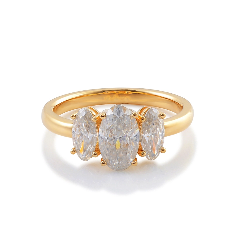 Bague Provence en or jaune 10 carats avec diamants et moissanite taille ovale VVS Bague diamant style classique en pierre de moissanite 1