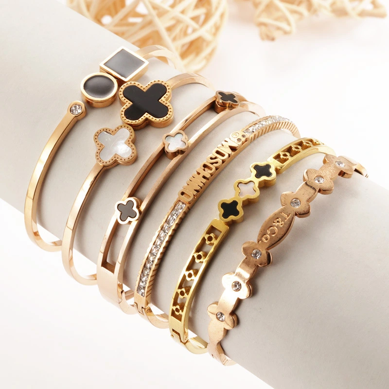 2023 New Cross Border Hot Selling Titanium Steel Bracelet From Europe And America Four-leaf Clover Hollow Bracelet 1