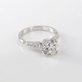 Old European Cut Center 1CT 6,5 mm Moisanite 18K Bague de mariage en diamant Moisanite à or massif blanc 6,5 mm 18K 1