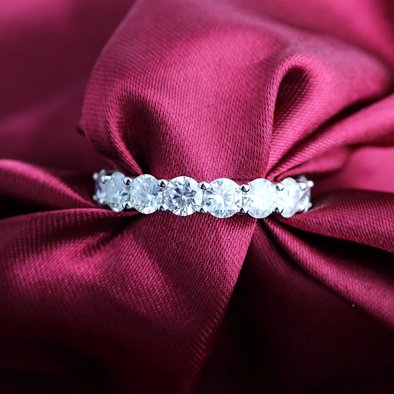 U PRONG RÉGLAGE 4 mm pur blanc incolore rond Round Moisanite Diamond Eternity Band Ring for Wedding 1