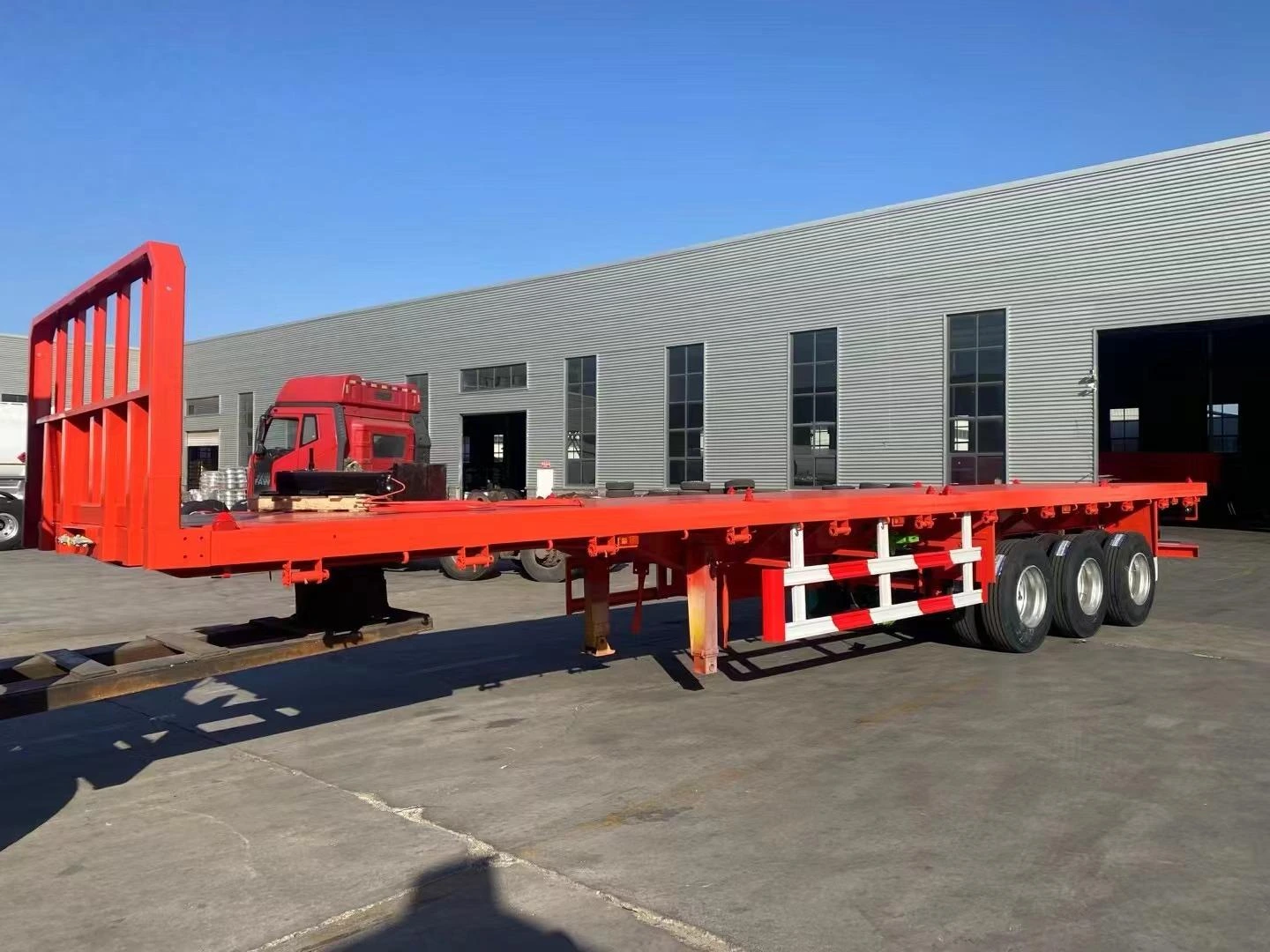 Hot Sale Low Boy Flat Bed Excavator 40 Ton 60ton Low Bed Chassis Trailer 1