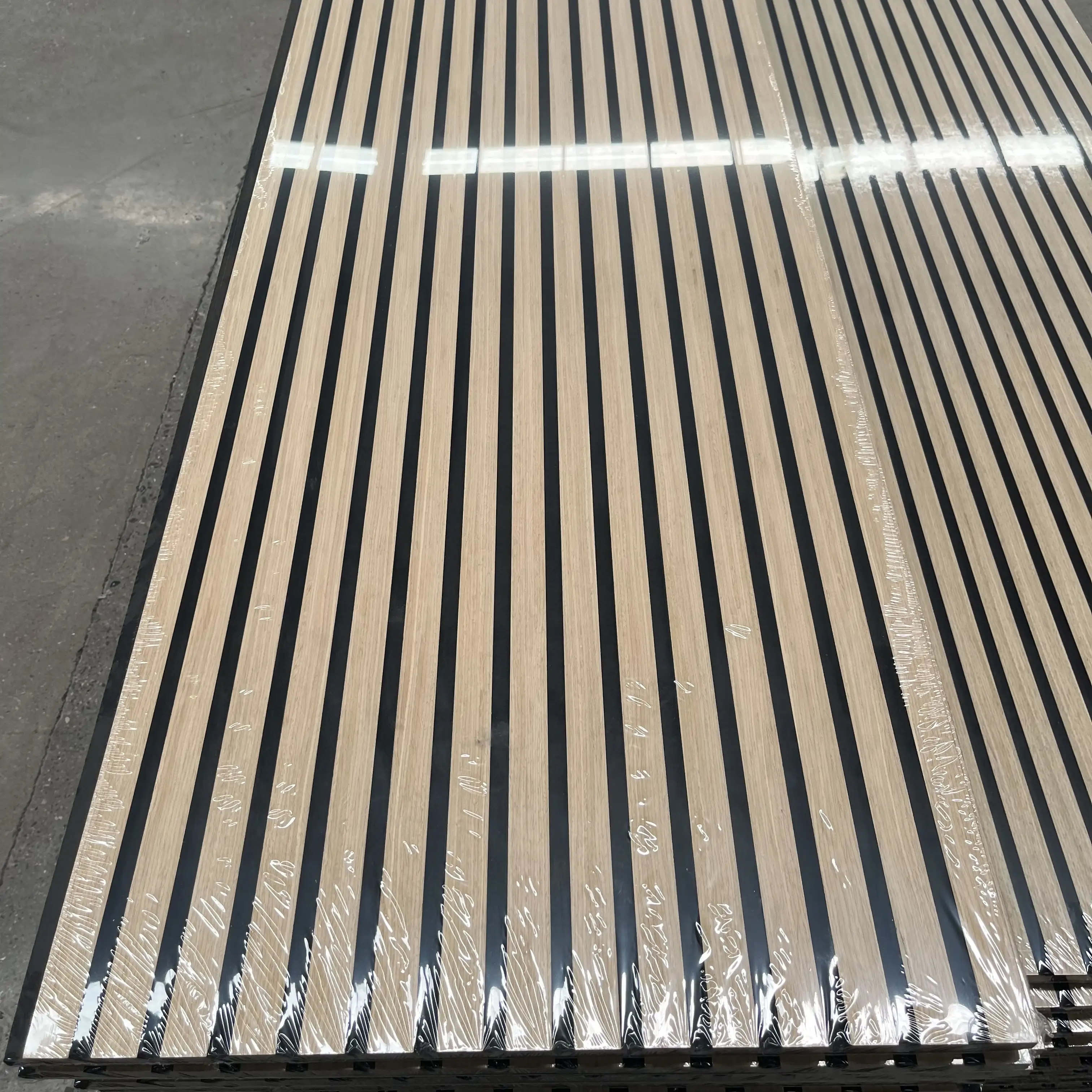 Soundproof Wood Veneer MDF Slat Acoustic Panels with PET Felt Backing 1