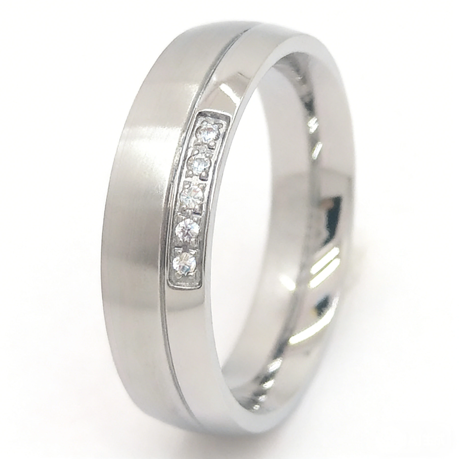 Anello eternity con cinque o sei diamanti naturali in oro bianco 14 carati, ideale per matrimonio. 1