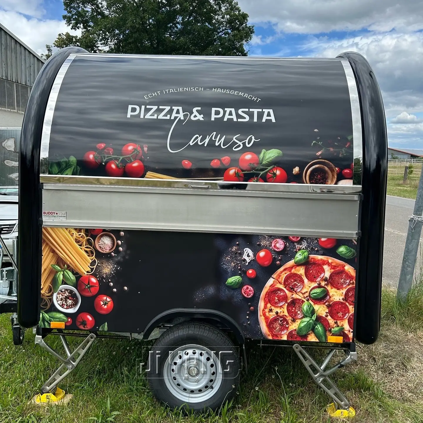 Small Food Trailer Mini Food Truck for Dessert, Donuts & Ice Cream Wholesale 1