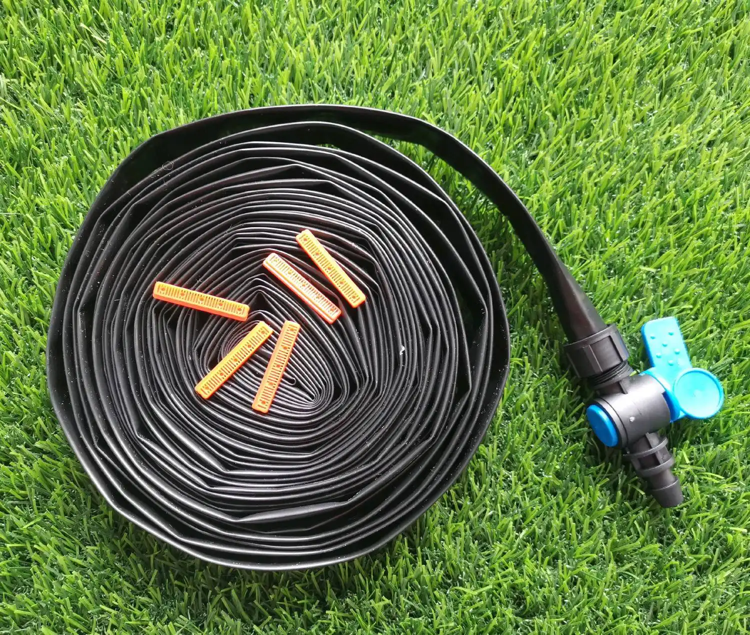 PE滴灌带 1/2英寸（16x0.2x300毫米）抗紫外线，适用于农业灌溉 1