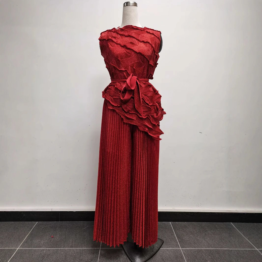 Customizable Pleated Fashion Set – Women’s Two-piece Outfit with Stretch Fit and Elegant Design 1