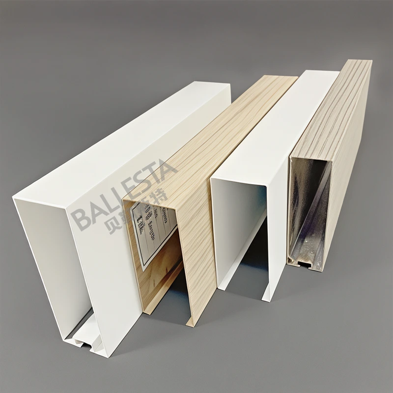 Потолочная система Ballesta® Bending U-образной формы из алюминиевого профиля с торцевой заглушкой 1