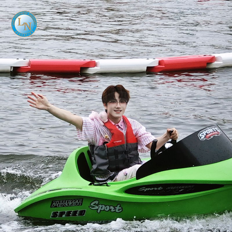 New Model Electric Water Go-karting Boat Mini Racing Jet Boat Go-kart Boat For Sale 4
