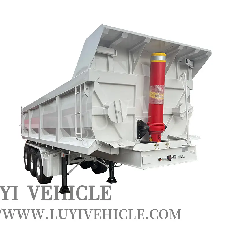 Remolque basculante trasero de 3 ejes para transporte de carga 1