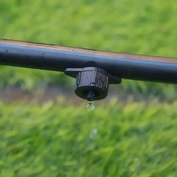 滴灌 PC 压力补偿滴头 2/4/8升/小时 1