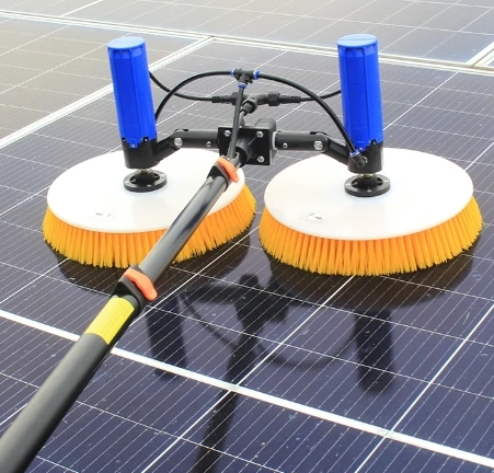Cepillo de limpieza para lavadora con cabezal doble alimentado por agua NBK para paneles solares 1