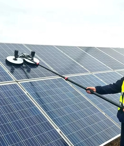 Cepillo de limpieza de paneles solares giratorio de doble cabezal con motores sin escobillas NBK 1