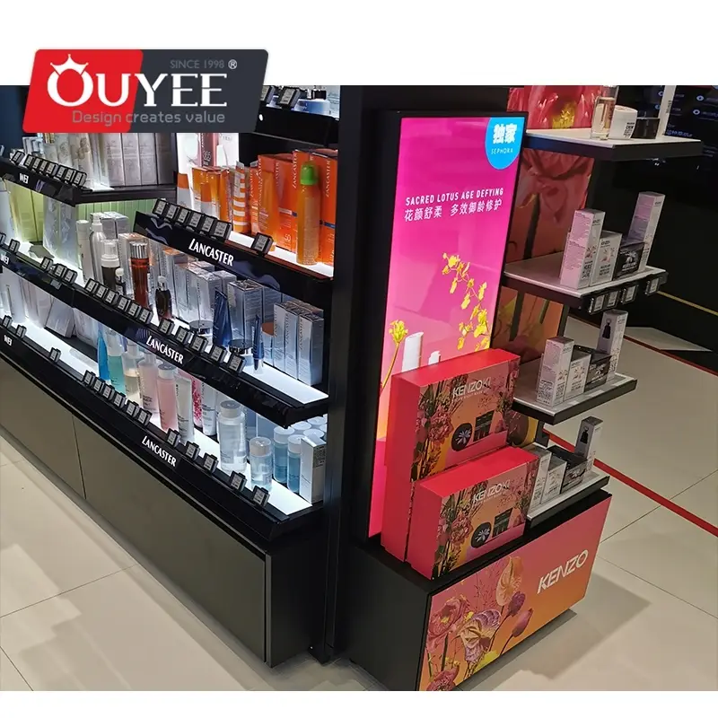 Design de interiores para loja de maquiagem e vitrine personalizada para loja de cosméticos 1