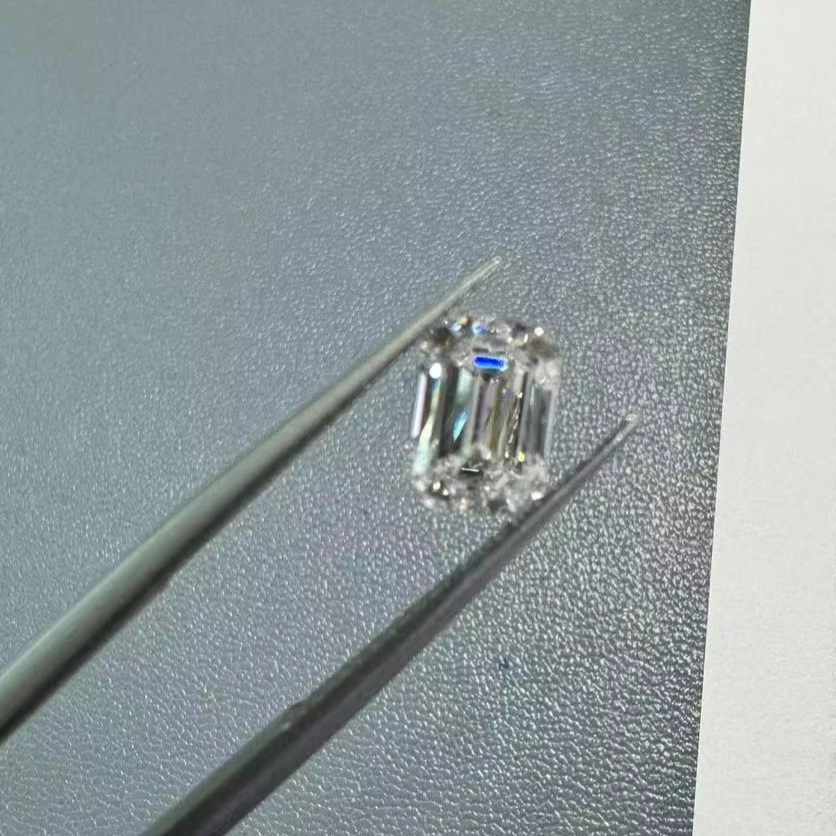 Certified Lab Created Emerald Diamond - Wholesale VVS Loose Diamonds 1