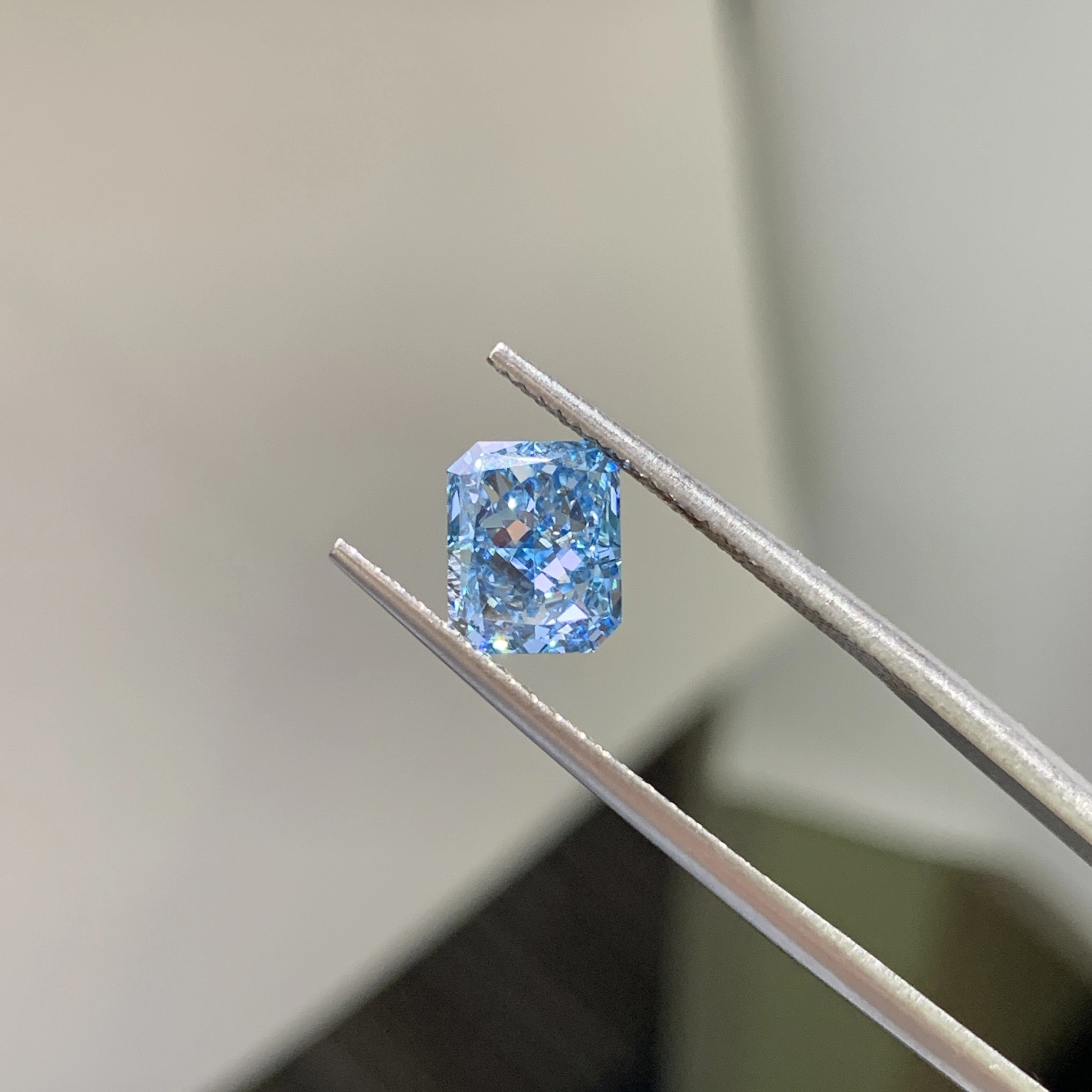 1.60ct Radiant Cut Intense Blue Lab Grown Diamond VV1 Clarity IGI Certified 1