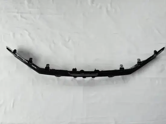 2024 Toyota Camry USA Grille Garnish - Auto Body Parts 1