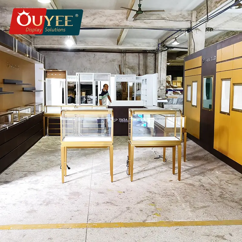 خزانة مجوهرات أرضية من الفولاذ المقاوم للصدأ ومنصة عرض 1