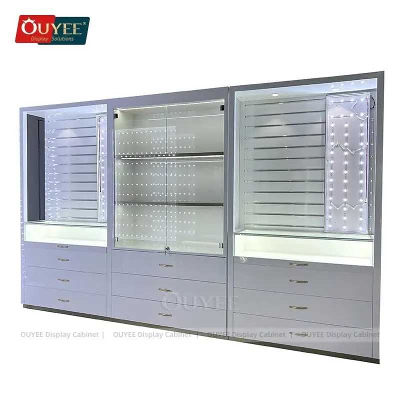 Maßgefertigter, freistehender Schmuckpräsentationsständer – Optionen für Metalllamellenwände 1