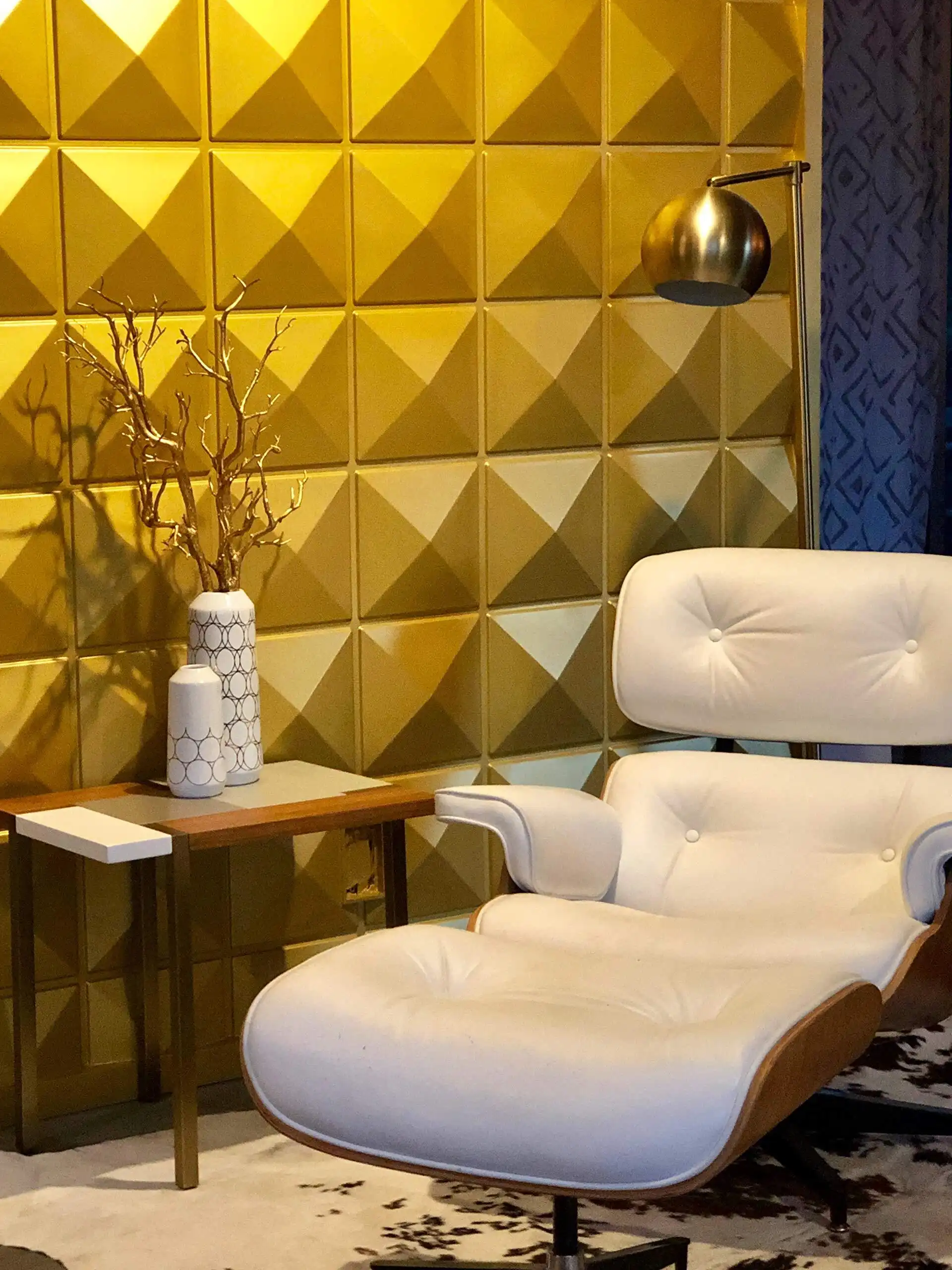 פאנלים אקוסטיים תלת-ממדיים דביקים עצמית מסיבי פוליאסטר ידידותיים לסביבה לשימוש מסחרי 1