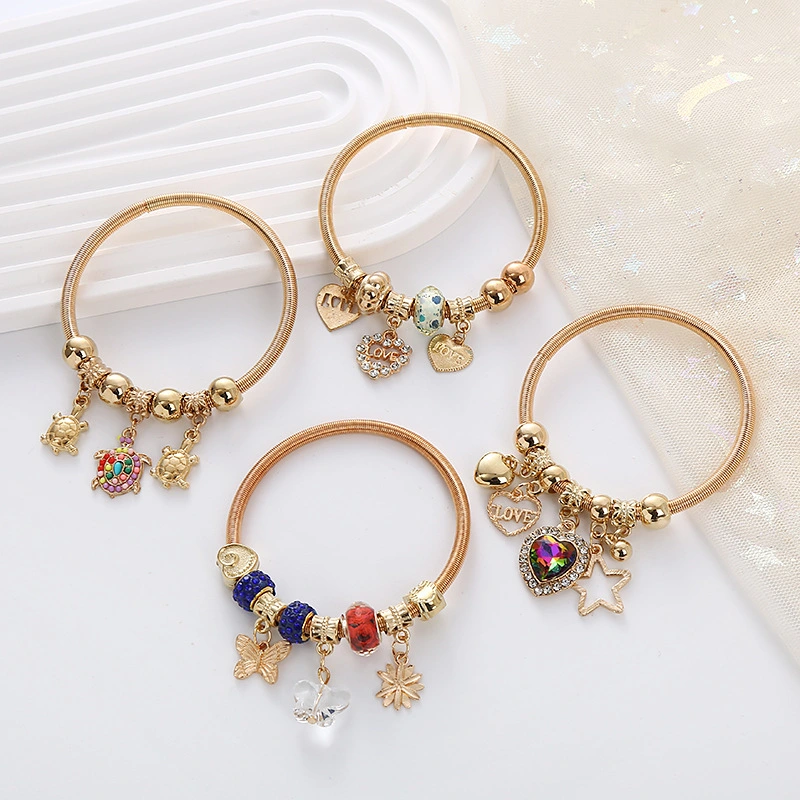 Manufacturer Wholesale Fashion Popular Gold-plated Heart-shaped Diamond Pendant Bracelets Women's Exquisite Bracelets 1