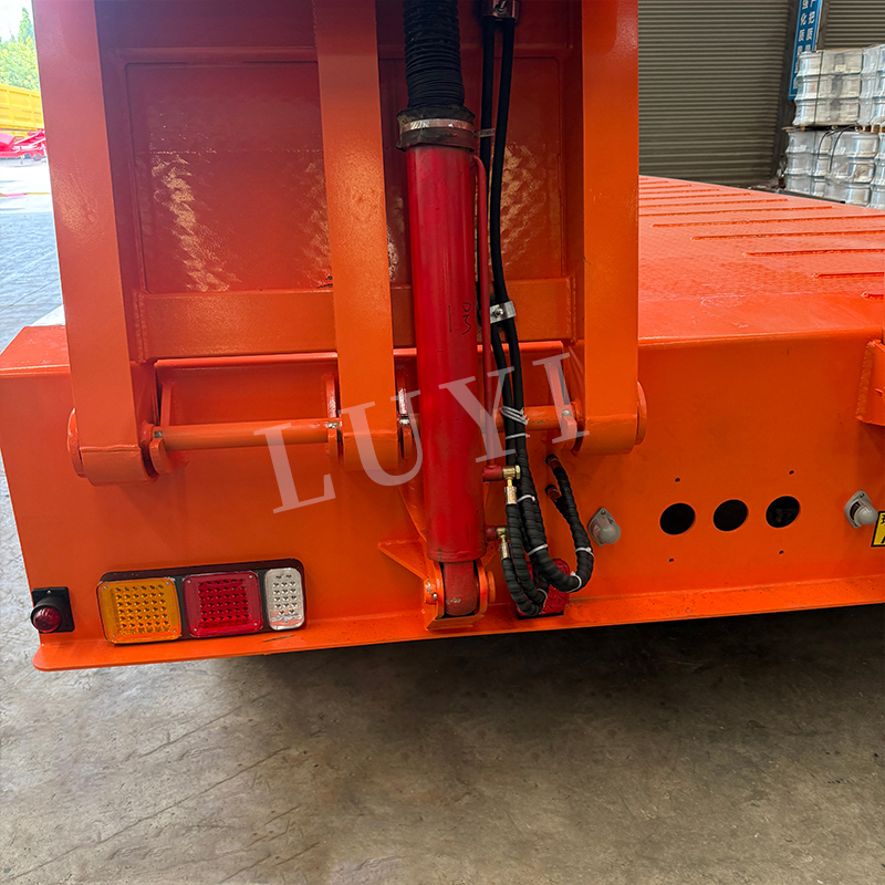 Remolque de plataforma baja para transporte de maquinaria pesada 4