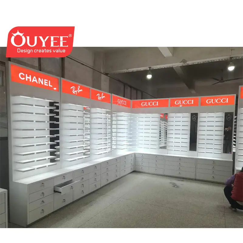 Suporte de madeira para óculos de sol de balcão 1