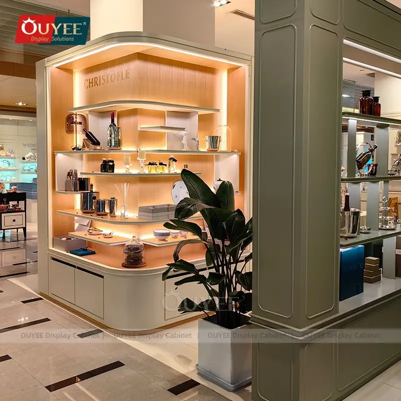 Expositor de parede redondo multinível para lojas de utensílios de cozinha boutique. 1