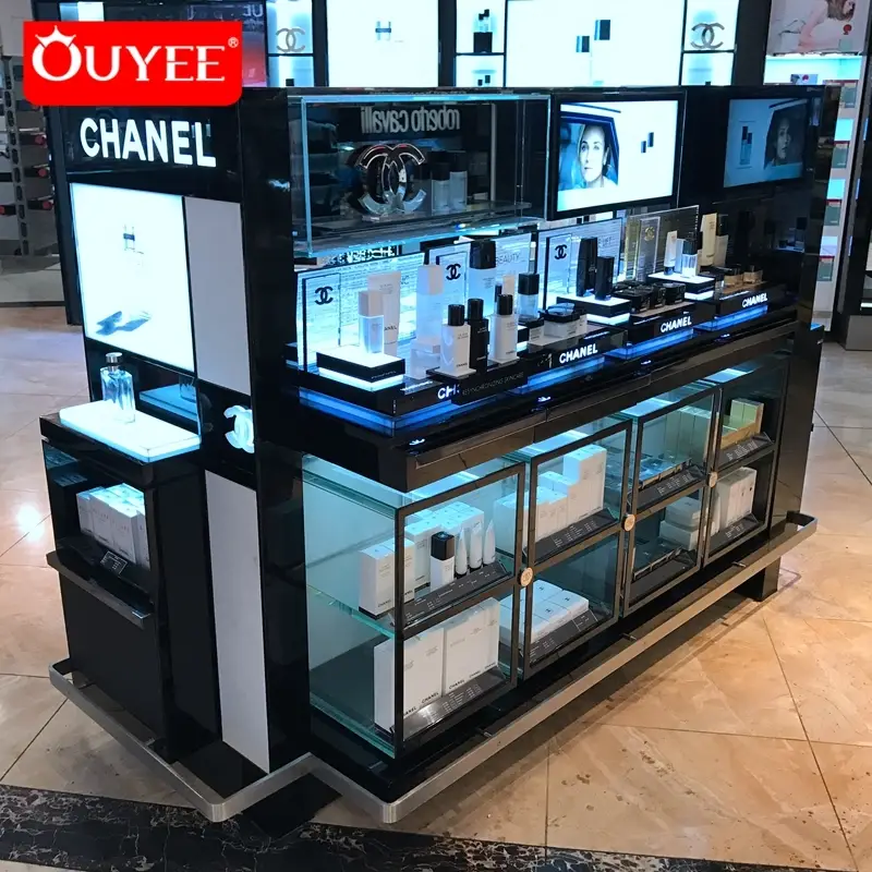 Pequeno expositor de maquiagem para cosméticos, ideal para interiores de lojas. 1