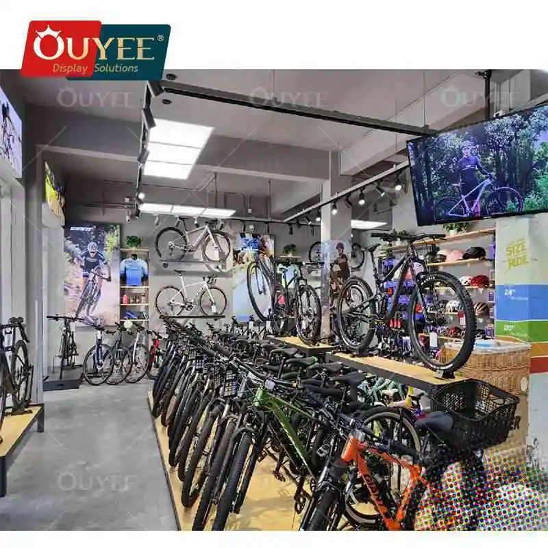 Interior personalizado para oficina de motocicletas e bicicletas com armários de oficina. 1