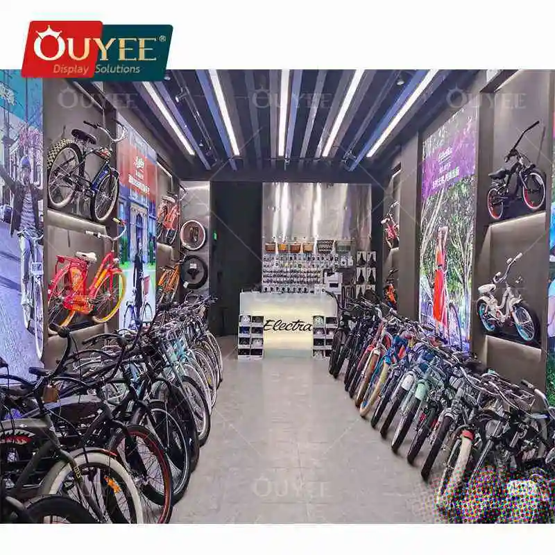 Expositores personalizados para acessórios em lojas de motocicletas e bicicletas. 1