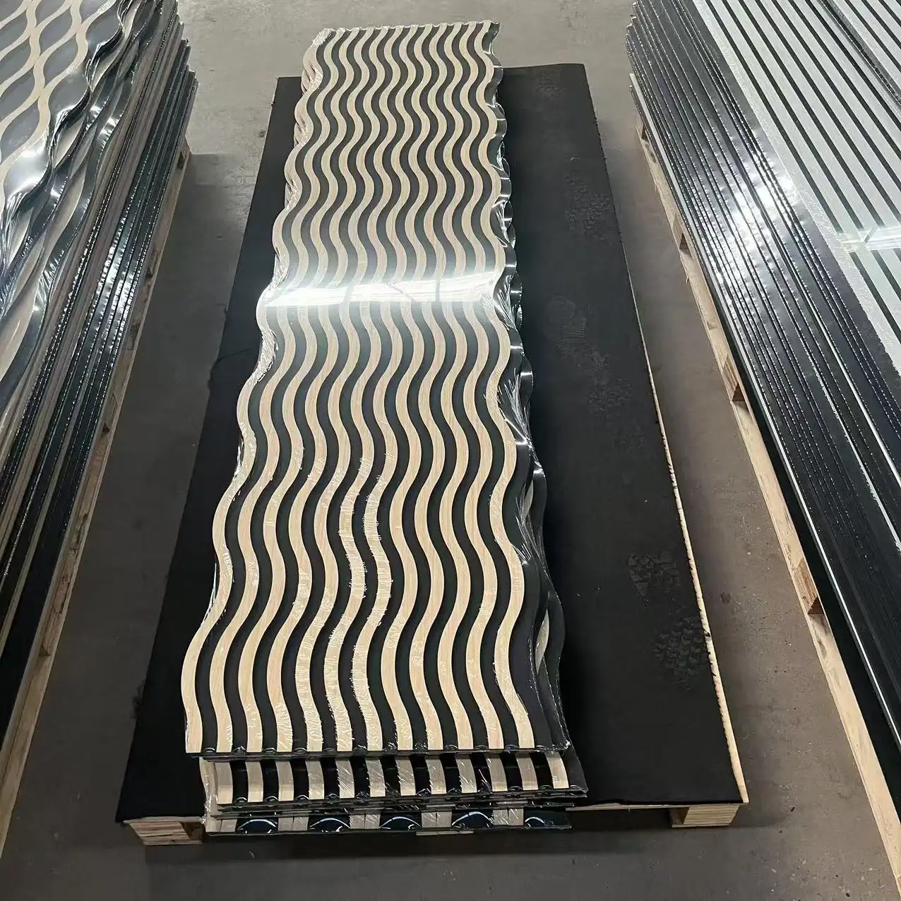 Fabrieksmatig geproduceerd PET akoestisch houten lattenpaneel, geluidsabsorberend Akustik wandpaneel 1