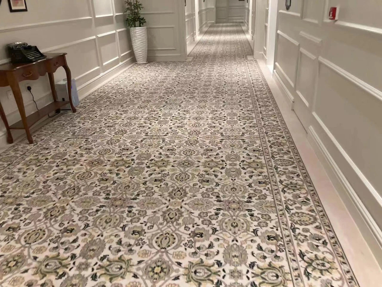 Moquette per hotel di lusso personalizzata in poliestere, proveniente dalla Cina. 3