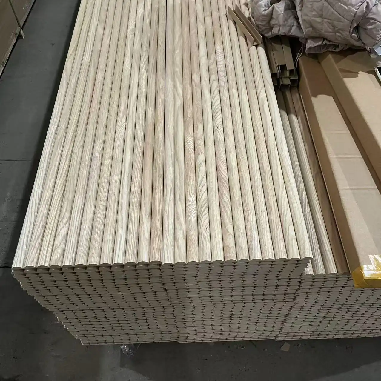 Flexibele gebogen houten lattenwandpanelen, oprolbare akoestische MDF-wandpanelen 1