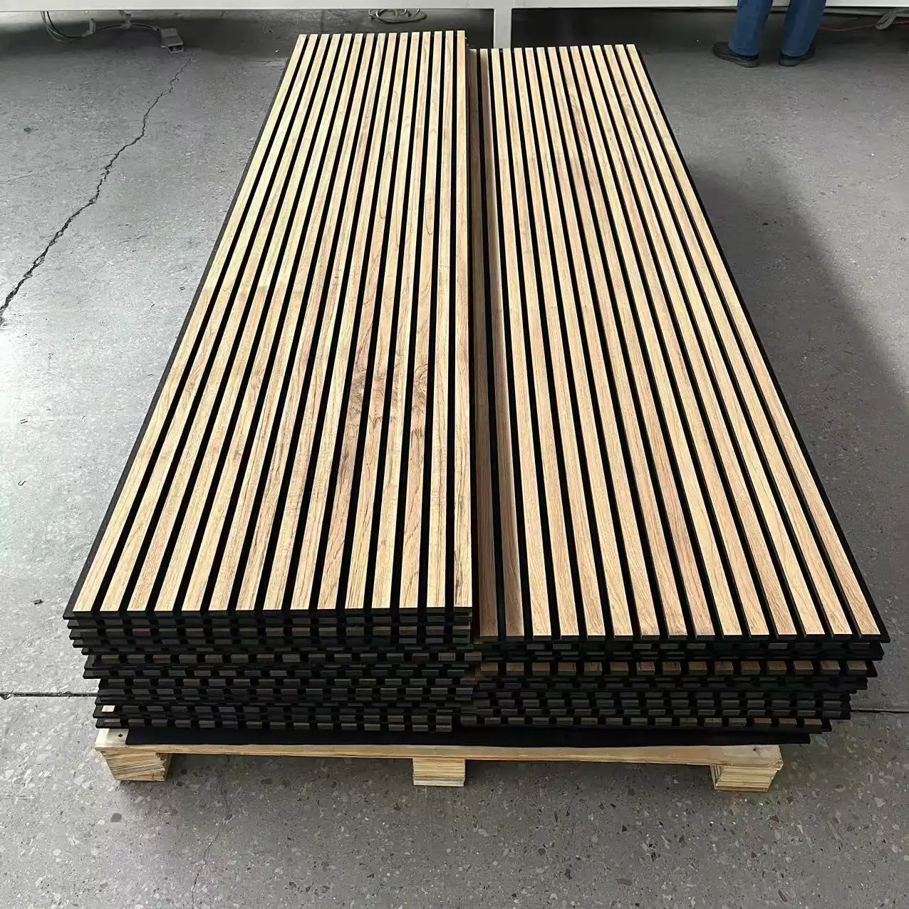 Soundproof MDF Akupanel Wood Wall & Ceiling Panels 600x600x20/21mm for Studio 1