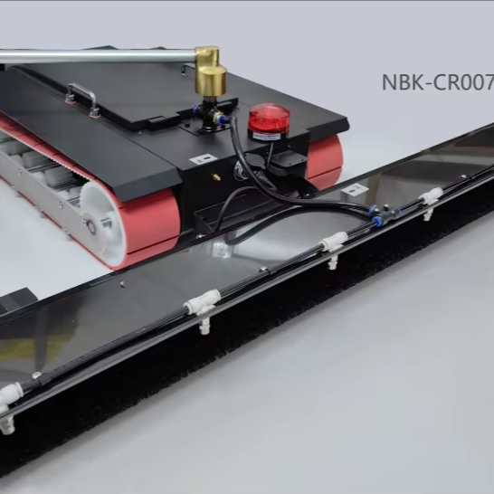 Robot de limpieza de paneles solares automatizado que ahorra agua 1