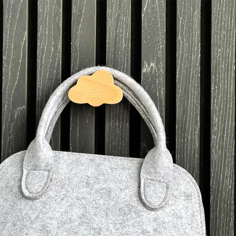 Fa akasztó fa panelek, függőleges lécek és akusztikus panelek rögzítéséhez 1