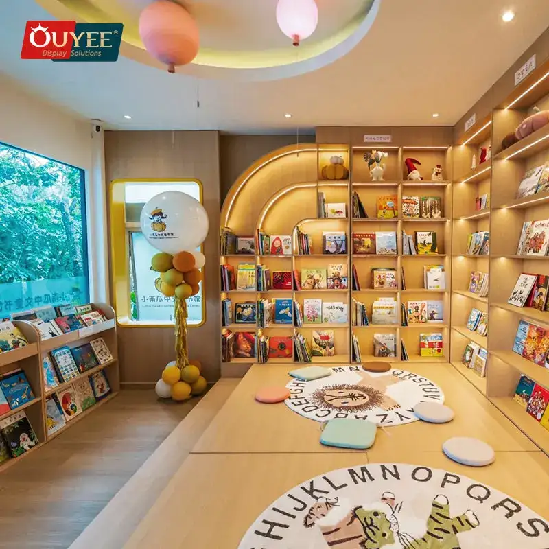 Fabricante de expositores para livrarias e bibliotecas. 1