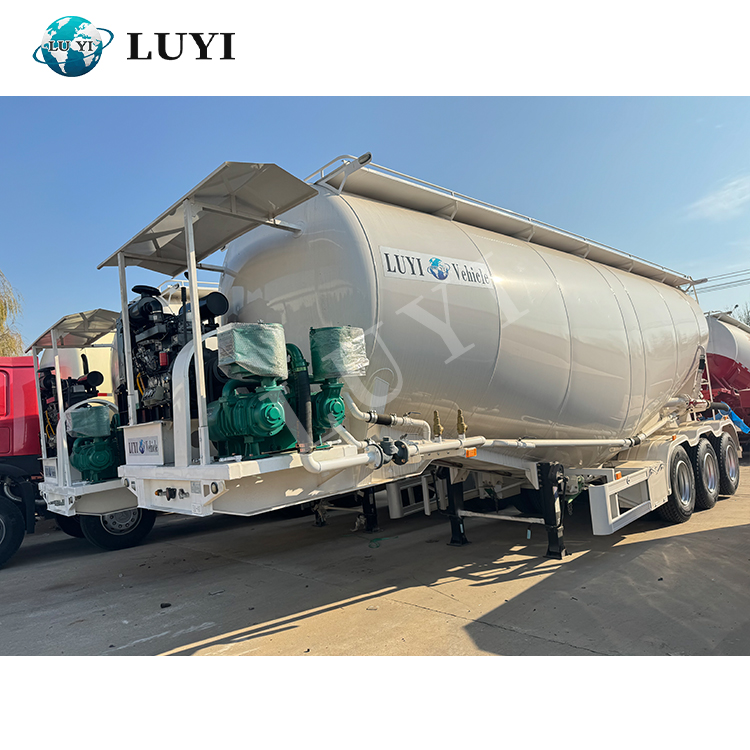 Acier en carbone à 3 axes et camion-citerne en aluminium 4