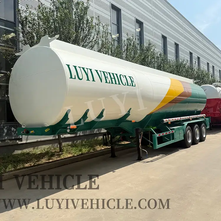 صهريج وقود عالي الجودة بثلاثة محاور بسعة 40000-60000 لتر 1