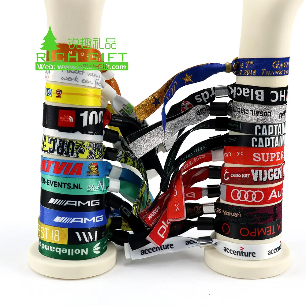 Custom Logo Lanyards Manufacturer | Branded Lanyards Supplier | EverRichGift 1