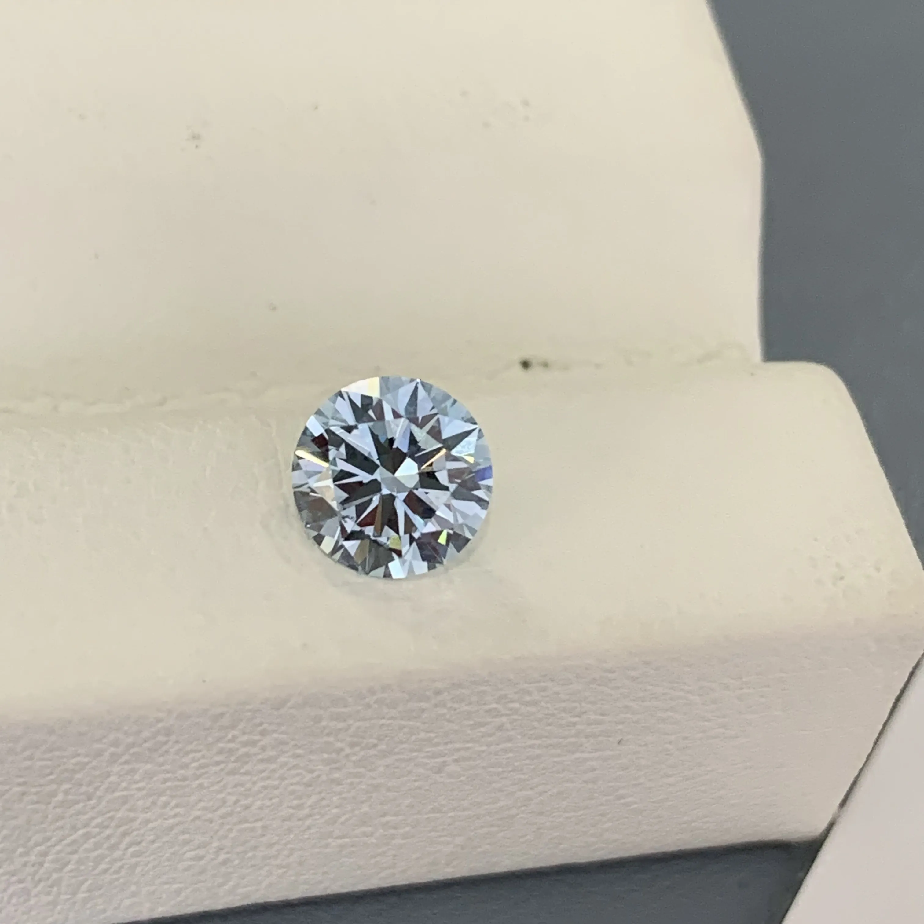 DKL Jewelry 1.00 Carat White Brilliant Round Cut Vvs1 Lab Grown Diamond Company 1